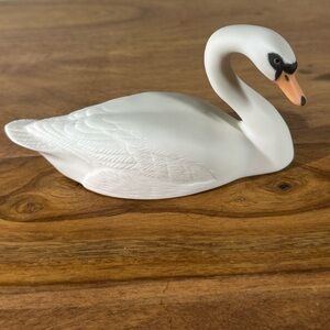 Vintage 1977 Goebel Laszlo Ispanky the Little Swan Figurine